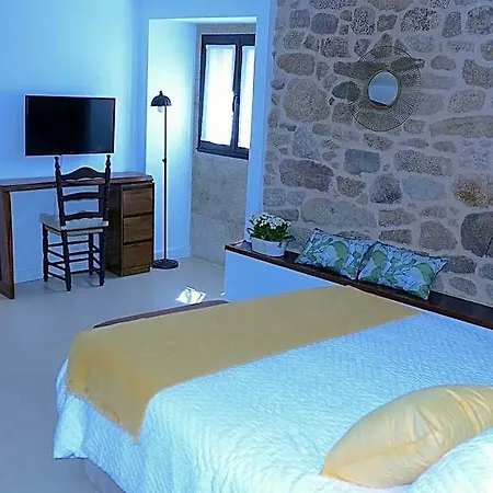 Hotel Pedras Vellas 3*