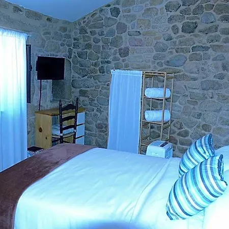 Pedras Vellas Hotel 3*